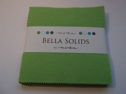 Bella Solids Lime, Charm Pack